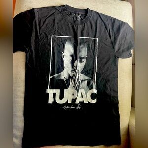 Tupac shirt